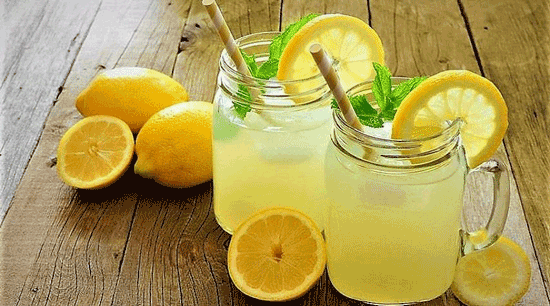 10 مزیت نوشیدن آب لیمو هر روز صبح