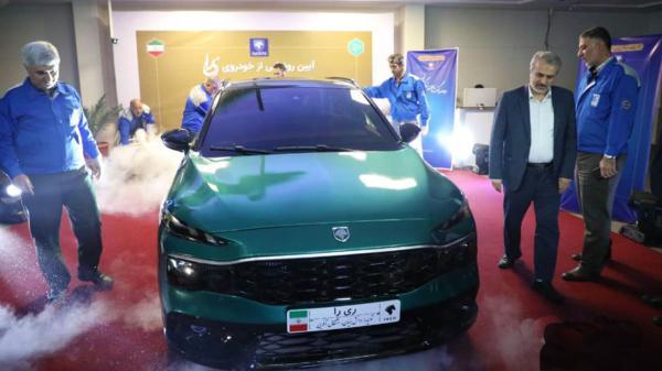 رونمایی از خودروی ایرانی ری را؛ اولین کراس اوور ملی