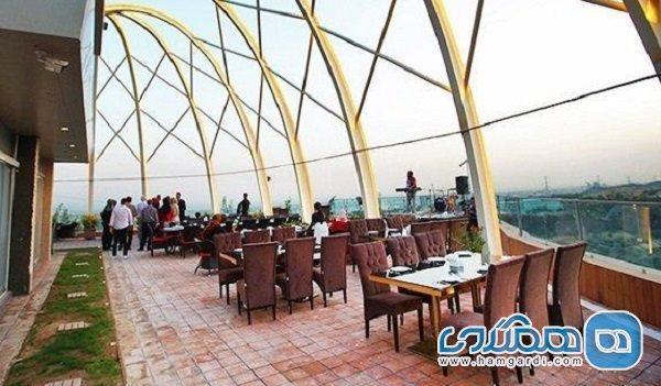 رستوران ایوان برج میلاد یکی از برترین رستوران های تهران به شمار می رود