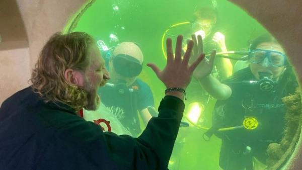 یک دانشمند آمریکایی می خواهد با 100 روز زندگی در زیر آب رکوردشکنی کند!